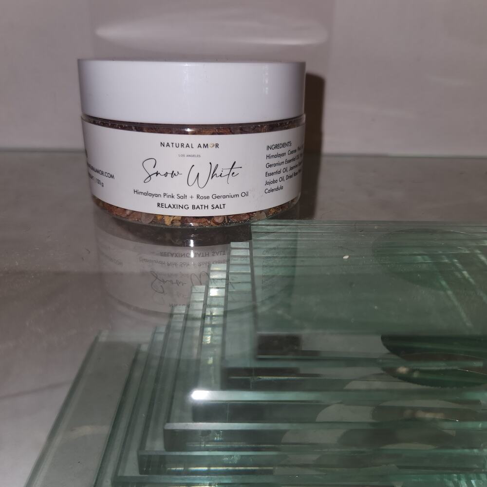 Natural Amor Bath Salt Himalayan Pink Salt/ Rose Germanium Oil